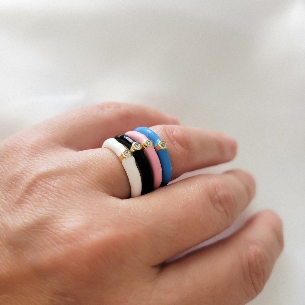 7/$35 Gold and Black Enamel Statement Ring Rhinestone Minimalist Ring - Picture 7 of 8